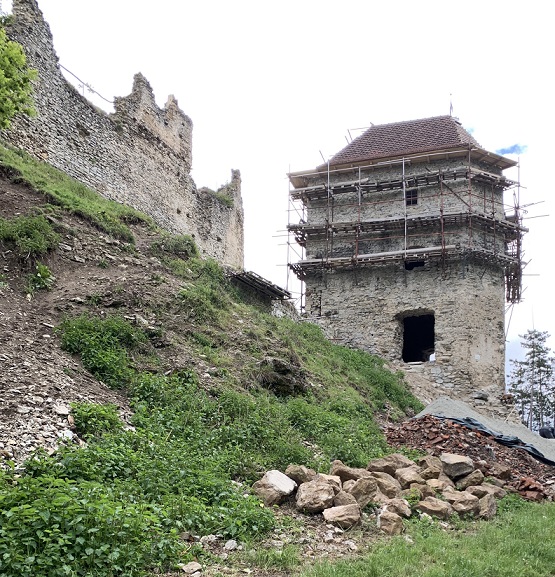Sklabinský hrad