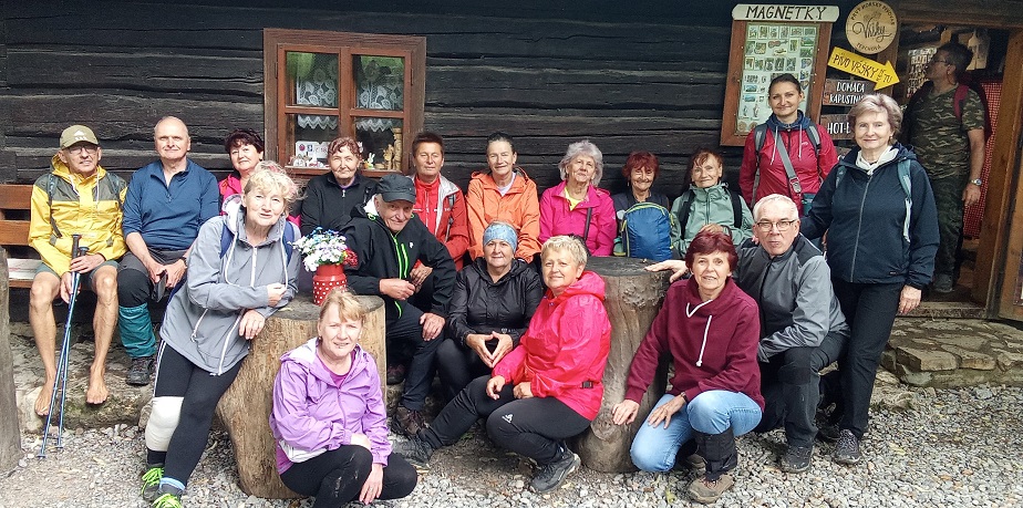 spoločná fotografia pred Kolibou