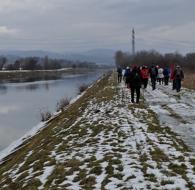Popri kanale ideme až do Bytče
